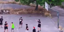 Marano, il campetto nel degrado: ma la voglia di Sport accende la fantasia