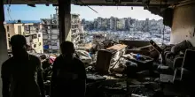 &laquo;A Gaza i palestinesi vivono tra macerie, rifiuti e ratti, mentre Israele allarga i suoi confini. L'acqua? Devono scegliere se bere o lavarsi&raquo;