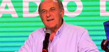 La Ruota della Fortuna, le lacrime del super campione e la commozione di Gerry Scotti: &laquo;?Piangere per una vittoria non &egrave; da tutti&raquo;