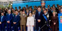 Meloni diserta il vertice sui Balcani, la distanza dai leader Ue. E il francobollo dell'Arma diventa un caso