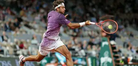 Cobolli come Panatta, un romano in finale al Roland Garros. Flavio domani sfider&agrave; il tedesco Alexander Zverev