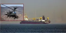 Elicottero d'attacco AH-64 Apache Usa precipita vicino a Hormuz, abbattuto dall'Iran o guasto tecnico? Trump: &laquo;I piloti stanno bene&raquo;