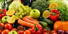 Frutta e verdura, attenti a quali scegliete: lo studio che smonta il mito delle 5 porzioni al giorno