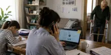 Welfare, Ipsos-Doxa per Nuova Collaborazione: &laquo;Il 56% della generazione sandwich riduce o lascia il lavoro per assistere figli e anziani. Le donne pi&ugrave; penalizzate&raquo;