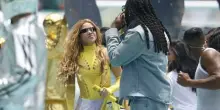 Mondiali, la Rai taglia Shakira per il TG1: interrotta sul pi&ugrave; bello la cerimonia d?apertura. Poi le scuse: &laquo;Errore nella gestione del timing finale&raquo;