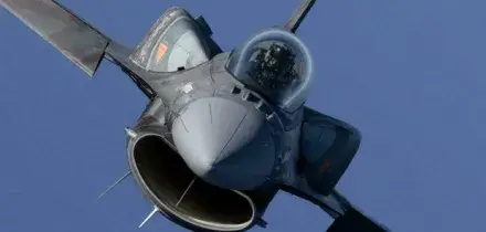 Nyt, Trump minaccia ritiro di un terzo dei caccia e navi dall'Europa: continua il disimpegno degli Usa nella Nato