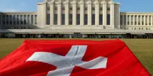 &laquo;Non pi&ugrave; di 10 milioni di abitanti&raquo;, il referendum anti-immigrati in Svizzera: &egrave; la "Brexit elvetica"?