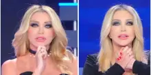 Paola Ferrari risponde agli hater: &laquo;Sfott&ograve; che non mi fanno n&eacute; caldo n&eacute; freddo, c'&egrave; troppa misoginia&raquo;