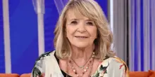 Laura Efrikian compie 86 anni. La truffa telefonica da 5mila euro, la figlia vissuta 9 ore e la storia con Gianni Morandi: &laquo;Mi lasciava per il pallone&raquo;