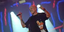 Max Pezzali, scaletta concerto a Torino. Il tour degli anni d'oro parte dall'Allianz Stadium: orari, parcheggi e come arrivare