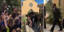 Tommaso Paradiso e Carolina Sansoni si sono sposati: il matrimonio a Capalbio, i look e gli invitati (tra cui Jovanotti)