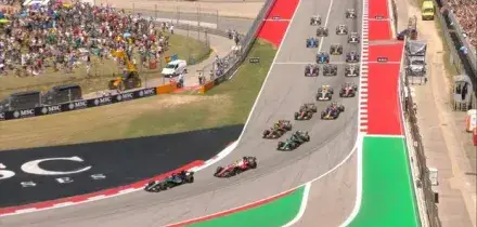 Live F1, GP Catalogna in diretta: Russell spinge forte e allunga su Hamilton che contiene Antonelli e Norris