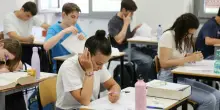 Maturit&agrave; 2026, la prima prova: da Ungaretti a Seneca fino a Cicerone, guerra e Costituzione. I temi pi&ugrave; assegnati