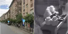 Fuorigrotta, i ladri sfondano con un'auto la vetrina del negozio di telefonia e rubano tutto