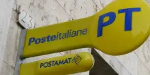 Poste Italiane assume, aperte selezioni per operatori di sportello: come ed entro quando candidarsi