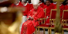 Cardinale Ruini, i funerali domani a San Pietro celebrati dal Papa: aperta camera ardente a Roma