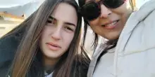 Sorelline scomparse, il giallo del telefono intestato a un kosovaro. La fuga dalla finestra alle 2 di notte, poi il vuoto