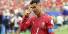 Cristiano Ronaldo, il grande flop del Mondiale (finora). La stampa portoghese lo fa a pezzi: &laquo;Invisibile per 90 minuti&raquo;