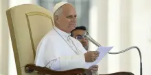 Il Papa accusa: &laquo;Troppi soldi per uccidere, troppo pochi per aiutare i poveri&raquo;