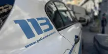 Napoli, fuggono all'alt e investono gli agenti: arrestati due 16enni