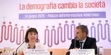 L?Italia invecchia: pensioni a rischio e timori per welfare e lavoro. L'incontro tra governo, imprese ed esperti