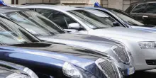 Auto blu, Palazzo Chigi compra 4 nuove sirene per i ministri senza portafoglio: la mossa contro il traffico (e quanto costa)
