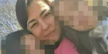 Sorelle ritrovate, la mamma Valentina D'Acunto arrestata con il compagno: ha manipolato le figlie? Loro dicono: &laquo;Vogliamo stare con lei&raquo;