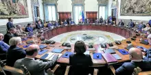 Meloni ai ministri sullo scontro con Trump: &laquo;Non deve impattare sui rapporti del governo con gli Usa&raquo;. E li invita a non disertare Villa Taverna