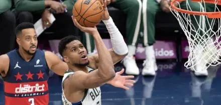 Antetokounmpo a Miami, la super trade con Milwaukee scuote l'Nba: gli Heat con Giannis sperano di ripetere la storia di LeBron James