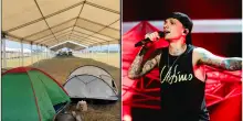 Ultimo, fan gi&agrave; in tenda per il concerto-evento a Tor Vergata, l'appello: &laquo;Evitate di mettervi in fila con troppo anticipo. Non esponetevi al caldo&raquo;