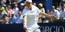 Sinner, buona la prima sull'erba: superato 6-3 6-3 Norrie nell'esibizione a Hurlingham