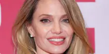 Angelina Jolie: &laquo;Dopo Brad Pitt non ho pi&ugrave; frequentato nessuno, ma grazie ai miei figli ho ritrovato la mia forza interiore&raquo;