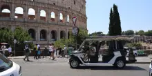 L?invasione delle golf car a Roma, Francesco Rocca: &laquo;Una legge ad hoc entro l?anno&raquo;