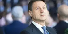Giuseppe Conte si confessa in tv: &laquo;Ho avuto il cancro, operato d?urgenza al Gemelli. Nella malattia mi hanno salvato la fede e Olivia&raquo;