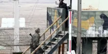 Il soldato nord coreano e la fuga per la libert&agrave;: &egrave; scappato da Kim attraversando la Dmz, uno dei luoghi pi&ugrave; fortificati al mondo
