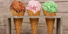 Napoli, mangia un gelato e va in arresto cardiaco: rianimato da due passanti si riprende ma poi muore
