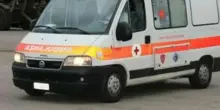 Comiziano, due uomini precipitano da un'impalcatura mentre lavorano al palazzetto dello sport: morto operaio 66enne