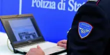 Tenta il suicidio in diretta su Tik Tok, salvato dagli agenti di polizia: choc nel Napoletano