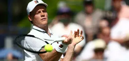 Sinner: &laquo;I controlli sono andati bene, ma a Wimbledon &egrave; sempre difficile andare avanti&raquo;