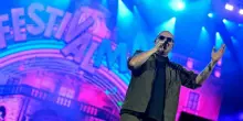 Concerto di Max Pezzali a Bologna: la scaletta, come arrivare, parcheggio e strade chiuse