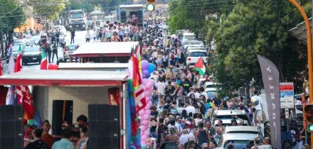 Molestano una donna al Napoli Pride, poi mandano in ospedale quattro poliziotti