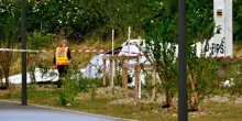 Aereo da turismo precipita in Francia, 11 morti. Dovevano partecipare a un &laquo;battesimo di lancio dal paracadute&raquo;