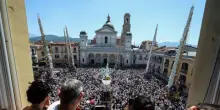 Gigli di Nola, prima festa d?estate: grande ballata a 40 gradi