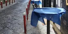 Napoli, friggitorie in centro storico: giro di vite sui nuovi negozi