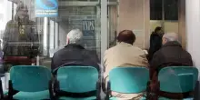 Pensionati fanno lavoretti saltuari, via 12 mensilit&agrave;. Ma il giudice condanna l'Inps: &laquo;Vanno risarciti&raquo;