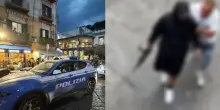 Stesa a Montesanto, mitraglietta in centro davanti a bambini e turisti: emergono le immagini choc | Il video