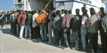 Immigrati in Spagna, chiusa la sanatoria: oltre 1 milione di domande (il doppio di quelle stimate)