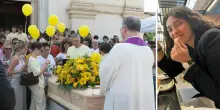 Il cielo si tinge di giallo per salutare Eleonora, morta in un incidente: la bara ricoperta di roselline e girasoli