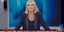 Federica Sciarelli conduce "Chi l'ha visto?" per l'ultima volta, l'addio commosso: &laquo;Una passeggiata lunga 22 anni&raquo;
