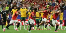 L'Australia cambia il portiere a un minuto dai rigori, ma l'ex Roma Ryan viene quasi sempre spiazzato. E l'Egitto di Salah va agli ottavi